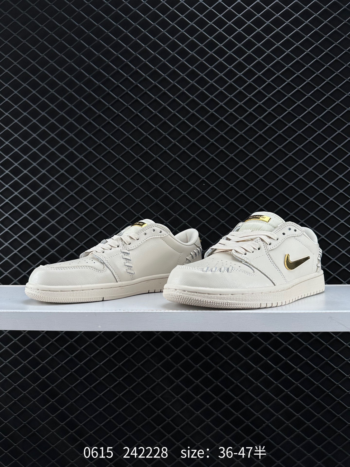 Nike Wmns Air Jordan 1 Low GS